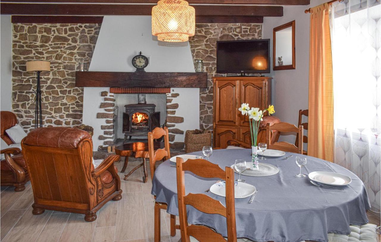 Nice Home In Plehedel With Wifi 외부 사진